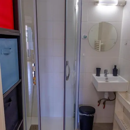 Appartement Avec Piscine Et Balcon *