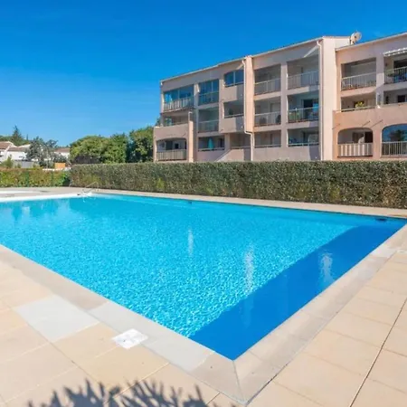Avec Piscine Et Balcon Sainte-Maxime
